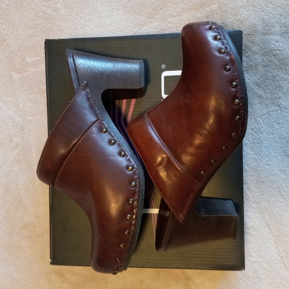 Dansko Rae clog heels - Picture 5 of 8